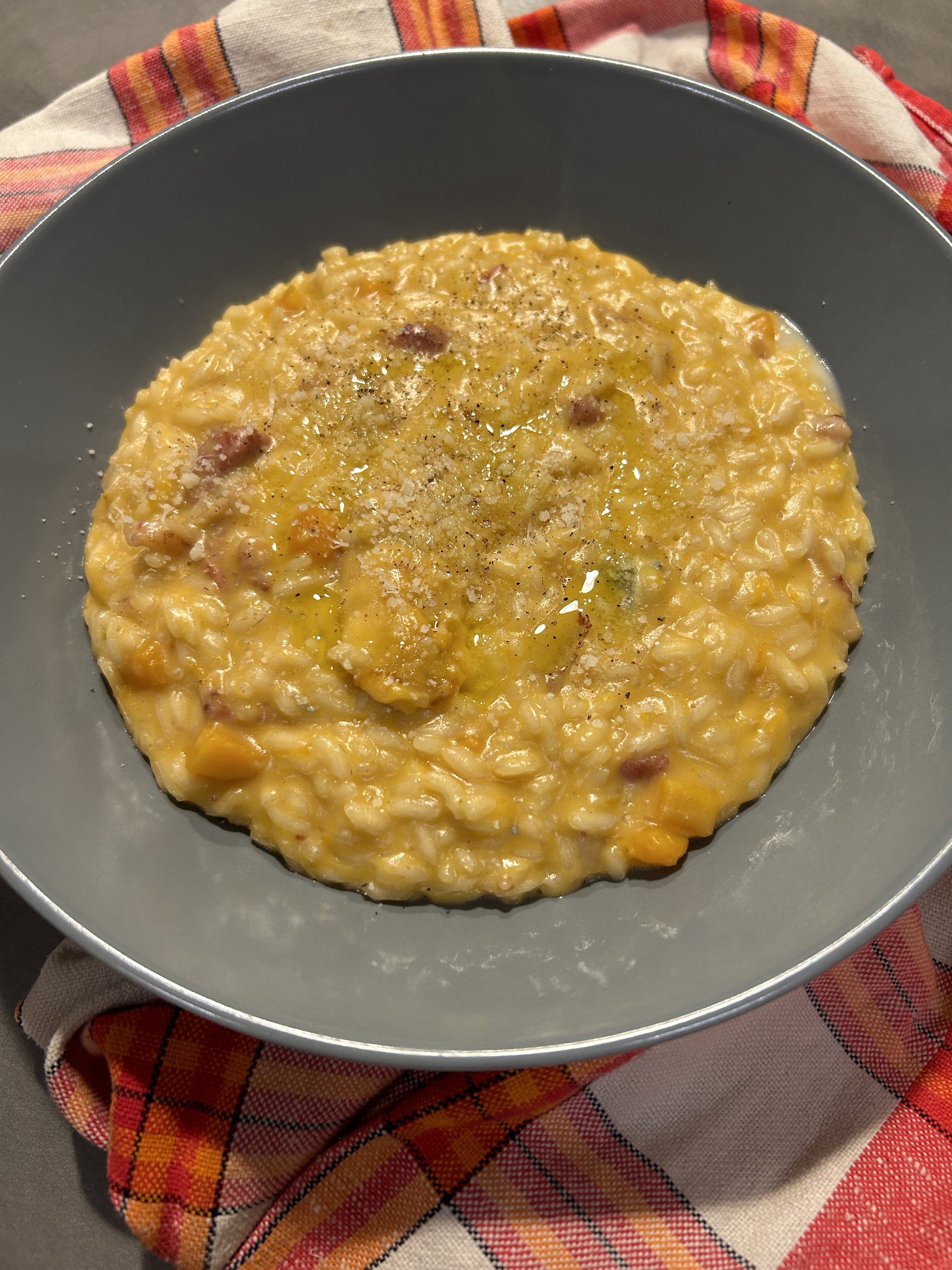 RISOTTO CON ZUCCA GORGONZOLA E GUANCIALE | In cucina con Lilly